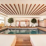 Camille & Hotel 4*