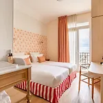 Camille & Hotel 4*